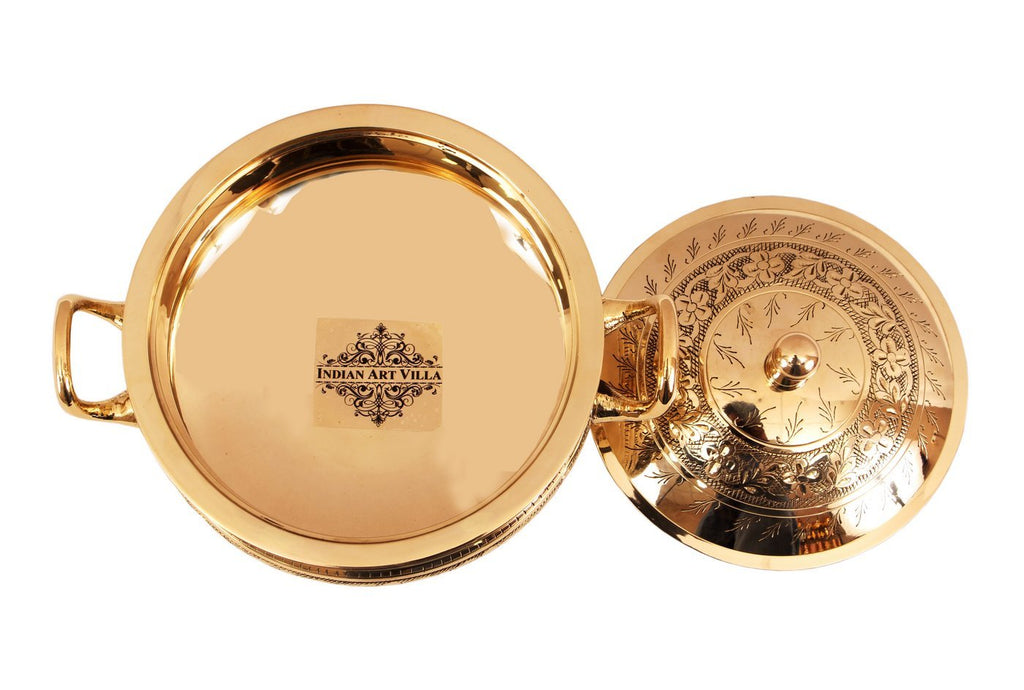 This Induction Friendly Brass Casserole / Serving Bow / Pot with Lid  is used to serve Breads like Chapati, Tandoori Naan, etc & even Dry dishes like biryani, Vegetables with/out gravy & Also bring them to the table for serving for Authentic Indian Dining Experience. Serve your Indian Cusine in this elegant traditional Dinnerset.