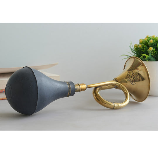 IndianArtVilla Brass Old Style Car Horn with Rubber Hand Pump|Noise Maker Decorative Gift Item