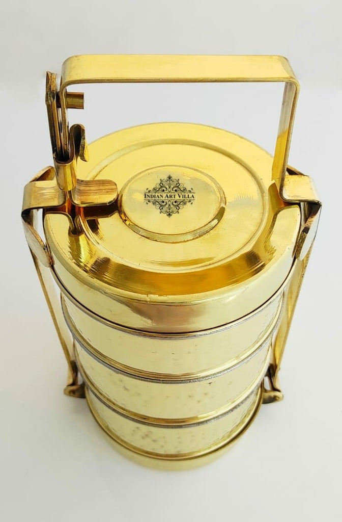 The brass lunch boxes were very popular and are now used as table ornaments, jewelry storage or presentation of food .