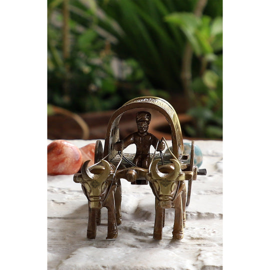 Indian Art Villa Brass Handcrafted Cart With Two Bull Showpiece Figurine, Home Hotel Office Decorative Item, Size-5.5x11.5 cm