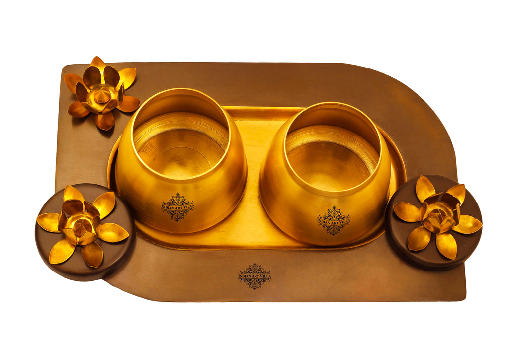 This authentic Brass tableware / Serveware is the perfect way to wind up your meal.